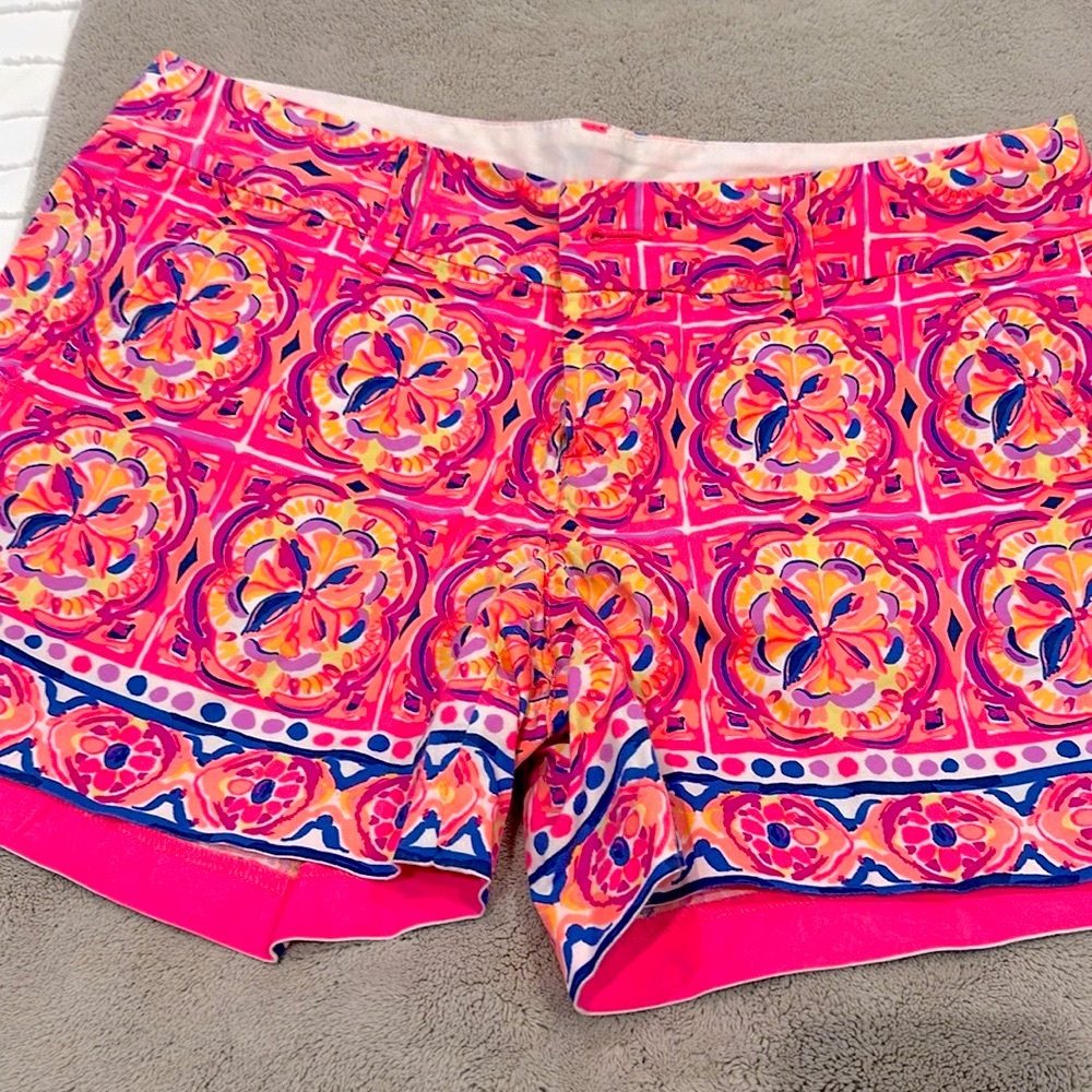 Lilly Pulitzer Callahan shorts 
5in inseam